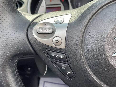 Used 2010 Nissan 370Z Touring w/ Sport Pkg RWD image 23
