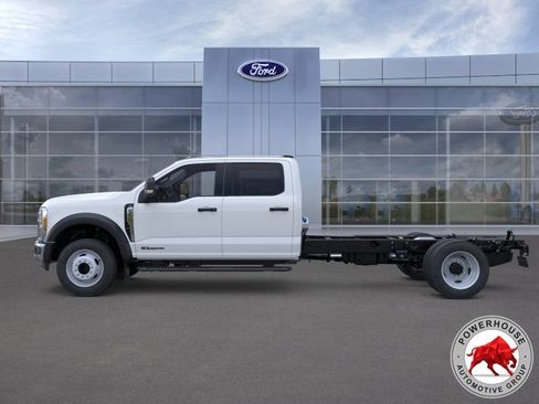 New 2026 Ford F450 XL w/ XL Chrome Package RWD image 3