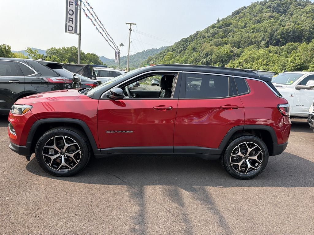 Used 2025 Jeep Compass Limited AWD/4WD image 8