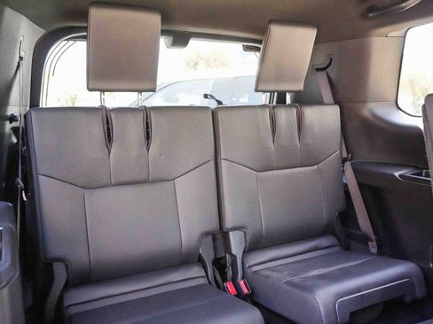 Used 2025 Lexus GX 550 AWD/4WD image 19