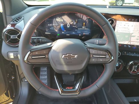 Used 2026 Chevrolet Blazer EV RS FWD image 27
