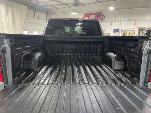 Used 2021 Chevrolet Silverado 1500 RST image 22