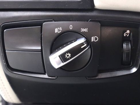 Used 2015 BMW i3 image 10