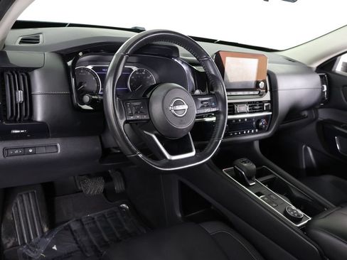 Used 2022 Nissan Pathfinder SV AWD/4WD image 26