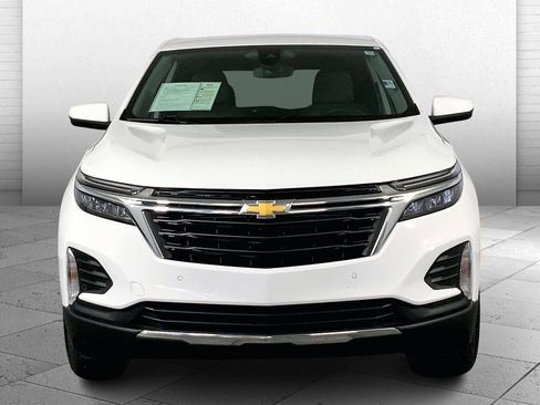 Used 2024 Chevrolet Equinox LT image 2