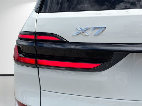 New 2027 BMW X7 xDrive40i w/ M Sport Package AWD/4WD image 10