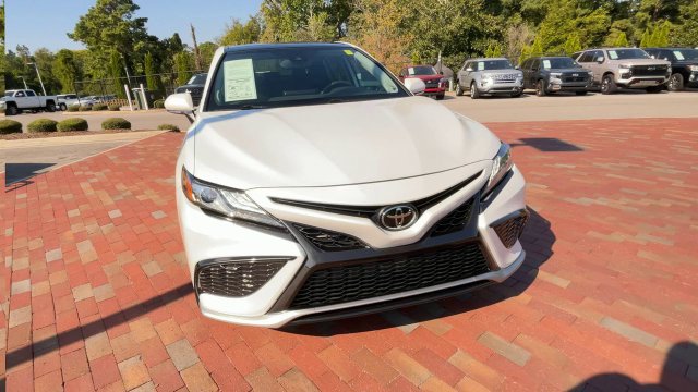 Used 2023 Toyota Camry XSE w/ Navigation Package FWD image 4