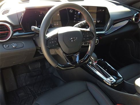 Used 2026 Chevrolet Trax RS w/ Driver Confidence Package image 17