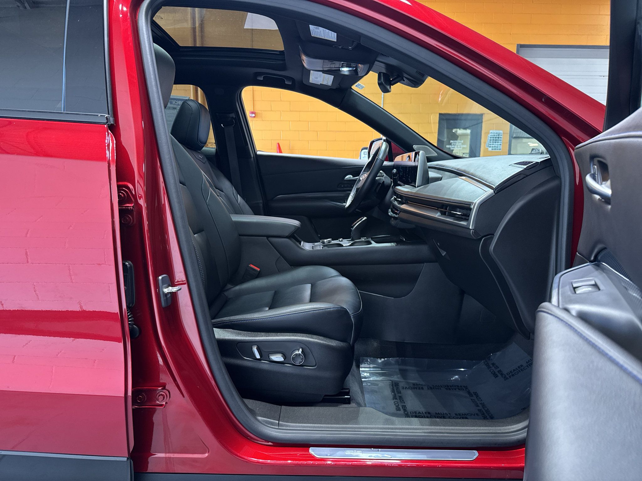 Used 2024 Cadillac XT4 Sport w/ LPO, Floor Liner Package AWD/4WD image 18
