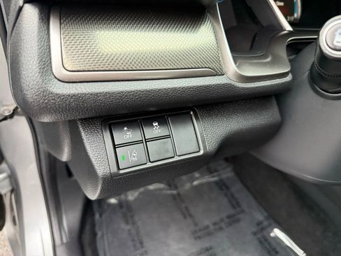 Used 2018 Honda Civic EX image 17