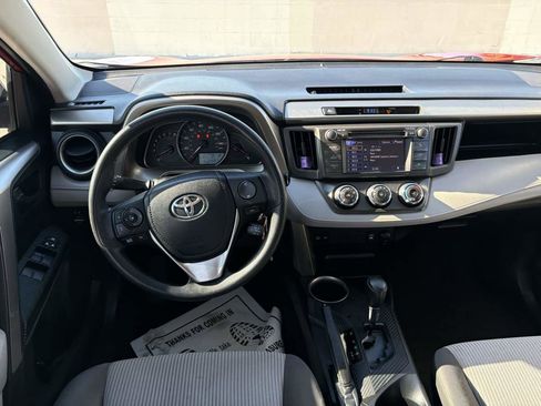 Used 2013 Toyota RAV4 LE image 17