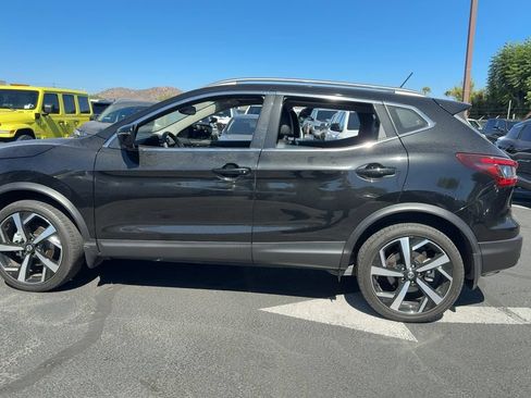 Used 2022 Nissan Rogue Sport SL w/ Premium Package AWD/4WD image 9