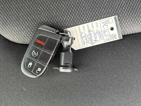 Used 2020 Jeep Renegade Sport image 28