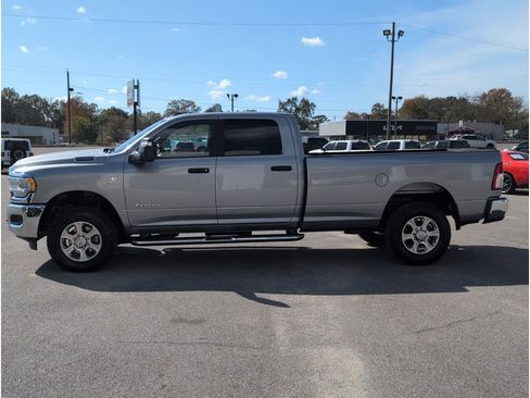 Used 2024 RAM 2500 Big Horn image 2