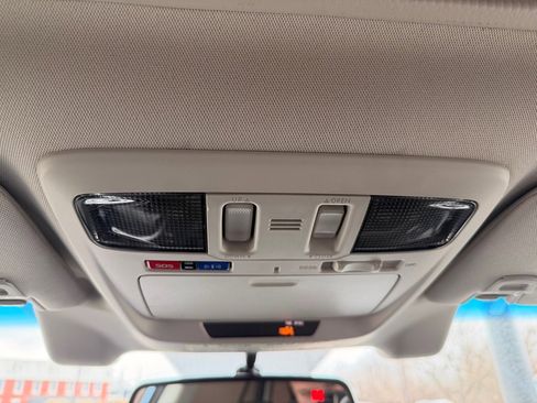 Used 2016 Subaru Outback 3.6R Limited image 27