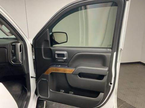 Used 2018 Chevrolet Silverado 1500 LTZ image 24