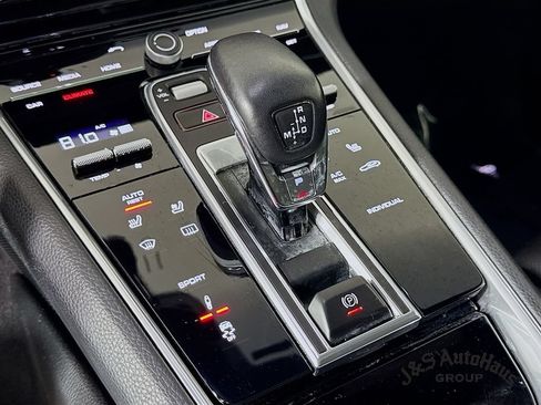 Used 2018 Porsche Panamera 4S AWD/4WD image 21