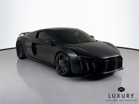 Used 2017 Audi R8 V10 plus image 3