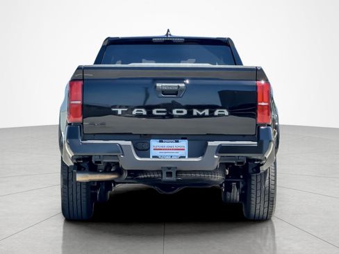Certified 2025 Toyota Tacoma TRD Sport AWD/4WD image 4