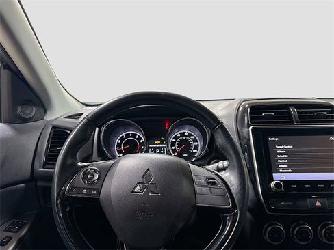 Used 2021 Mitsubishi Outlander Sport SE image 22