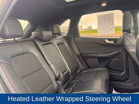 Used 2024 Ford Escape ST-Line w/ Tech Pack #1 AWD/4WD image 30