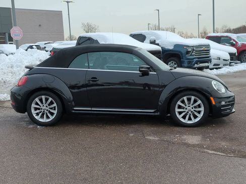 Used 2017 Volkswagen Beetle 1.8T SE image 9