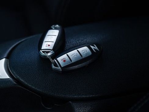 Used 2009 Nissan 370Z Coupe image 62