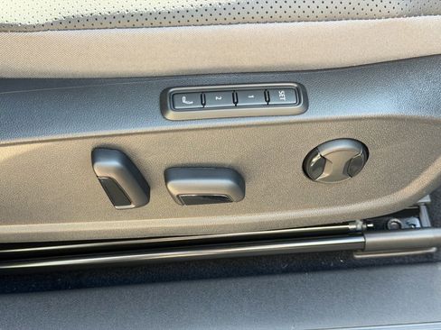 New 2025 Volkswagen ID.4 Pro S image 13