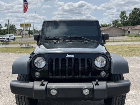 Used 2017 Jeep Wrangler Unlimited Sport w/ Quick Order Package 24S AWD/4WD image 3