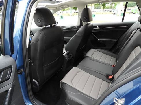 Used 2017 Volkswagen Golf SEL FWD image 41