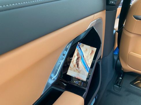 New 2026 BMW 740i xDrive AWD/4WD image 7
