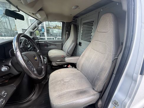 Used 2022 Chevrolet Express 2500 w/ Driver Convenience Package RWD image 14