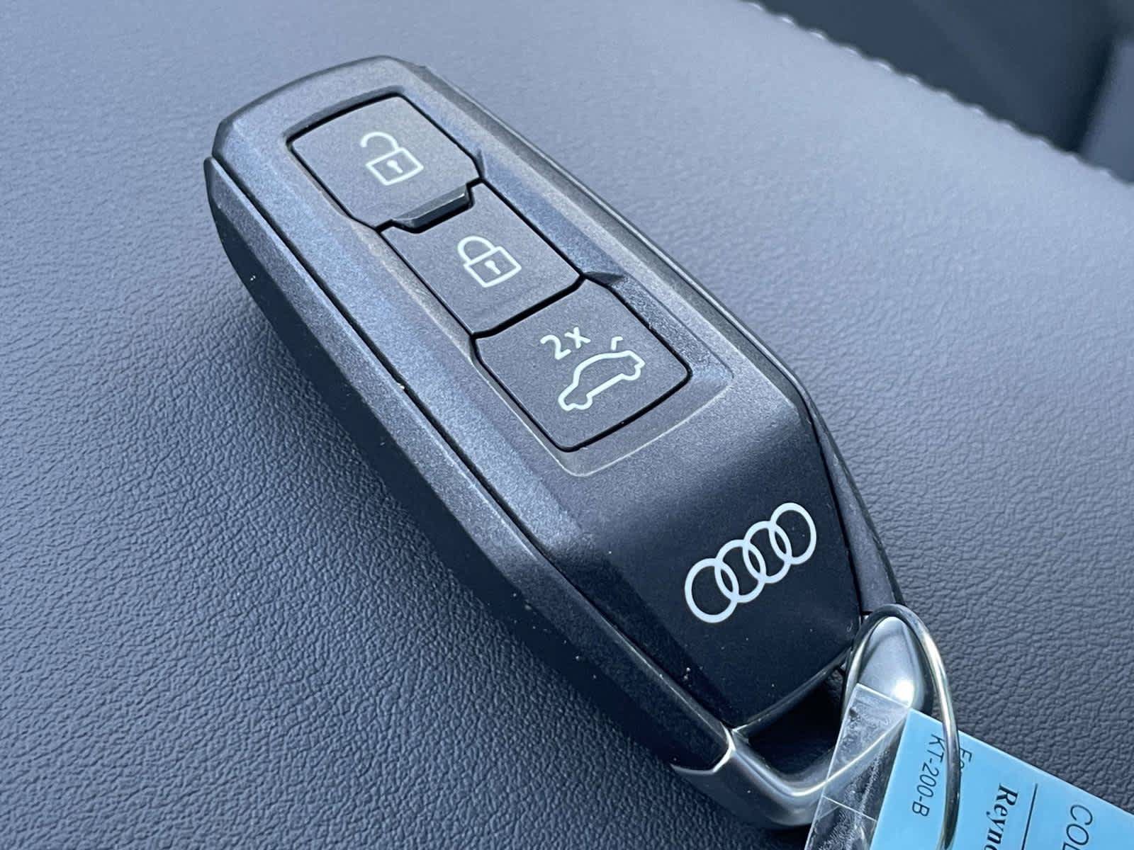 Certified 2025 Audi Q5 Premium Plus AWD/4WD image 4