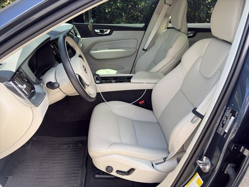 Used 2025 Volvo XC60 T8 Core w/ Protection Package Premier AWD/4WD image 5