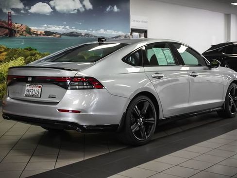 Used 2024 Honda Accord Sport image 6