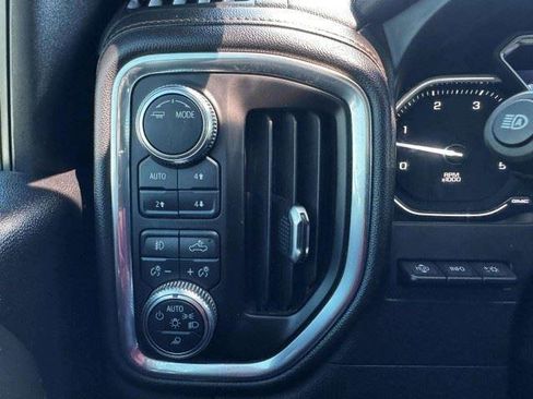 Used 2021 GMC Sierra 2500 AT4 w/ AT4 Premium Plus Package AWD/4WD image 23