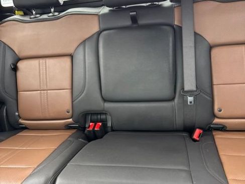 Used 2025 Chevrolet Silverado 1500 High Country RWD image 23