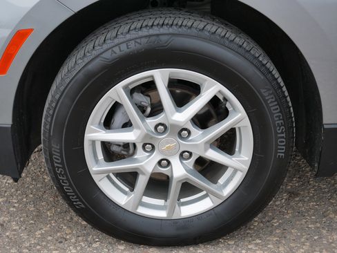 Used 2024 Chevrolet Equinox LT w/ LPO, Floor Liner Package image 15