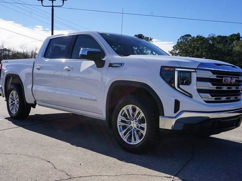 Used 2024 GMC Sierra 1500 SLE image 2