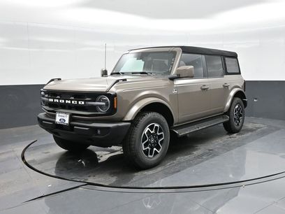 New 2025 Ford Bronco Outer Banks