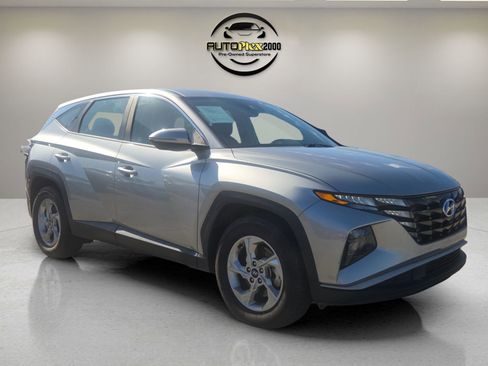 Used 2022 Hyundai Tucson SE image 1
