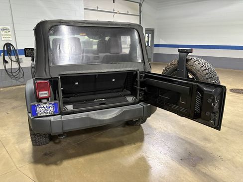 Used 2017 Jeep Wrangler Sport image 24