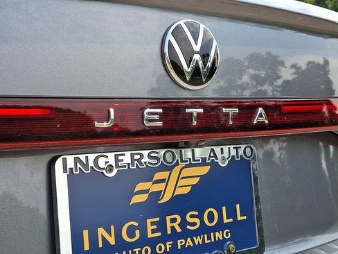 Used 2025 Volkswagen Jetta Sport FWD image 30
