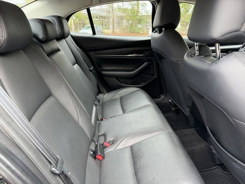 Used 2021 MAZDA MAZDA3 s image 8