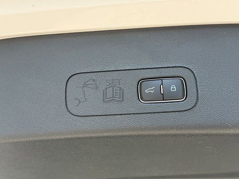 New 2026 Lincoln Aviator AWD image 11