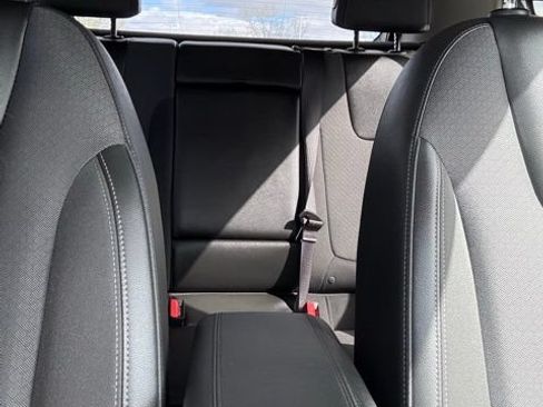 Used 2023 Buick Encore GX Select w/ Safety Package II AWD/4WD image 38