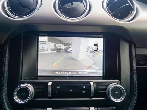 Used 2020 Ford Mustang Premium RWD image 18
