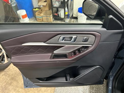 New 2027 Ford Explorer Platinum AWD/4WD image 13