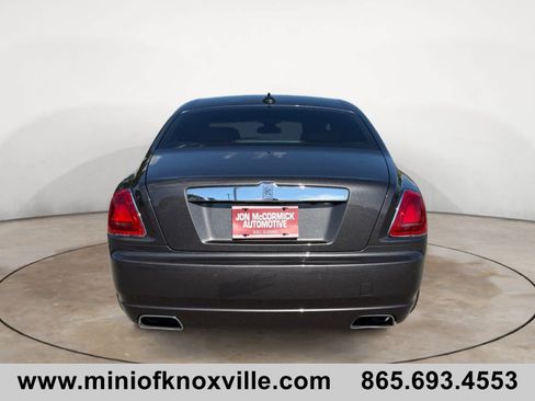 Used 2015 Rolls-Royce Ghost RWD image 4