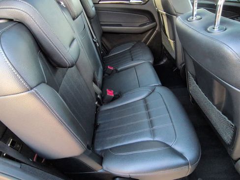 Used 2018 Mercedes-Benz GLS 450 4MATIC image 20